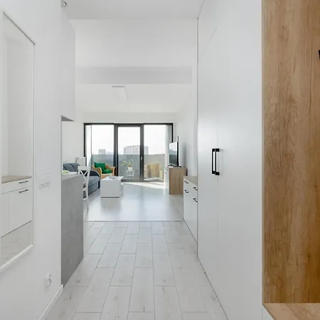 Hanza Tower 514 By Bookinghost