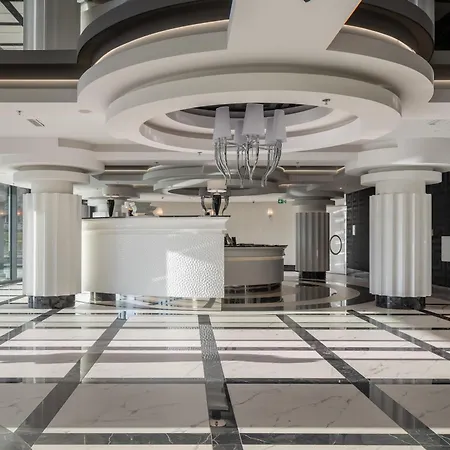 Hanza Tower 514 By Bookinghost Apartament