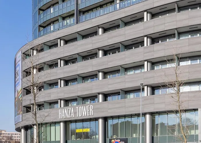 Hanza Tower 514 By Bookinghost *